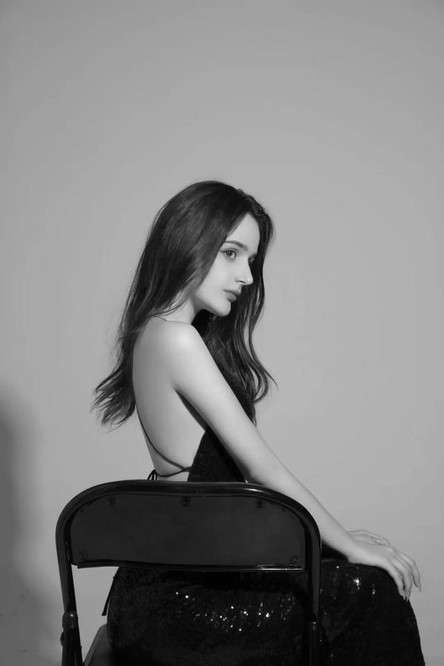 塞尔维亚女孩靠资助到中国留学，读完研却不想离开了