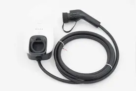 防盗充我们是认真的，公牛新款7kW单相32A交流迷你充电桩拆解图片