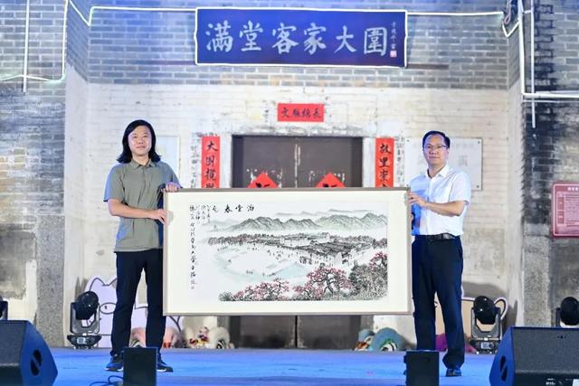 九龄诗韵承千年 围楼焕新启华章