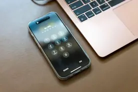 在 iOS 中，是 Apple ID 密码重要，还是锁屏密码重要？图片