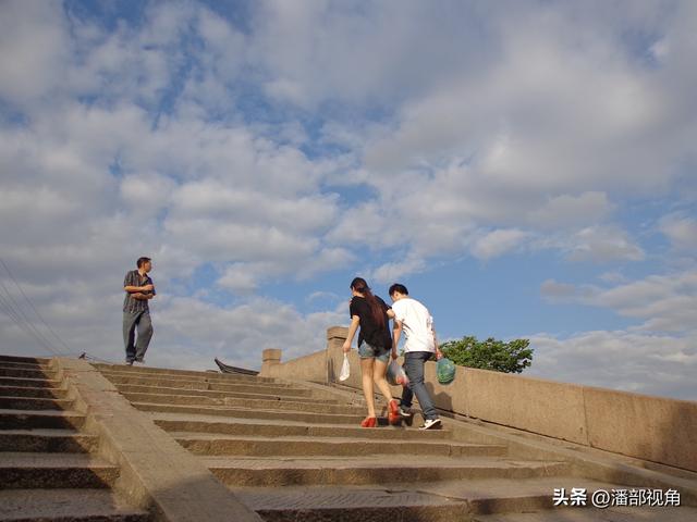 2012年8月，夏日的古运河畔清名桥