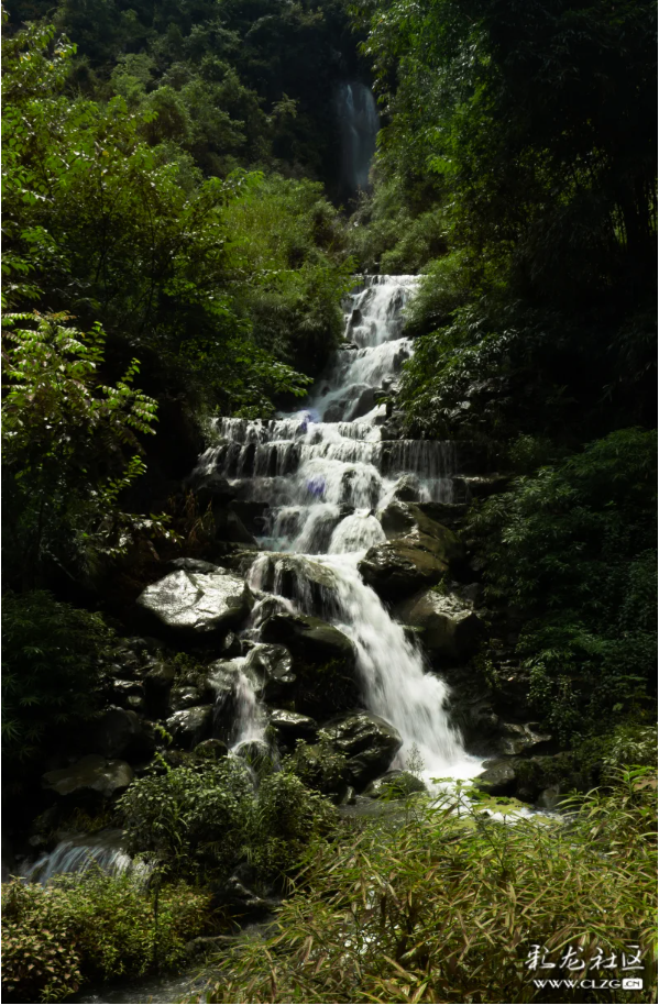 在尼珠河与山水私语。