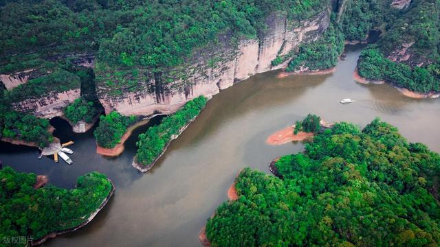 被严重低估的宝藏小县城，高铁直达！人少景美超安逸，周末就出发
