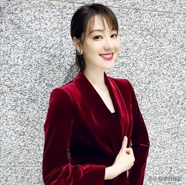 讨好大佬陪睡上位？遭央视“开除”？曾是央视女主持谣言有多离谱