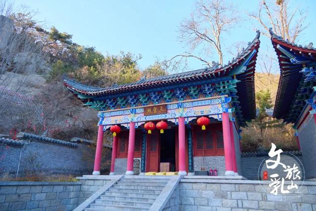 「冬游乳山」暖阳裹肩、泉声伴耳，冷风里偷得半日慢时光