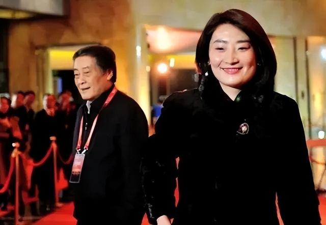 开始清算！宗馥莉已变更公司名，业务架空娃哈哈，私生子太像宗老