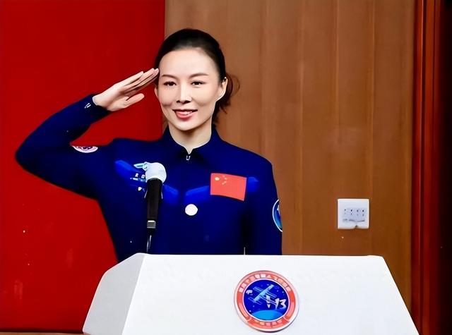 王亚平有多重要？二级警卫随身保护，食物专门供应，不能轻易食用