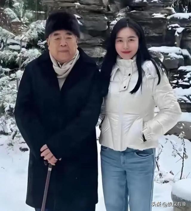 一个贪财，一个好色，87岁范增娶37岁徐萌，已然成了一个“笑话”