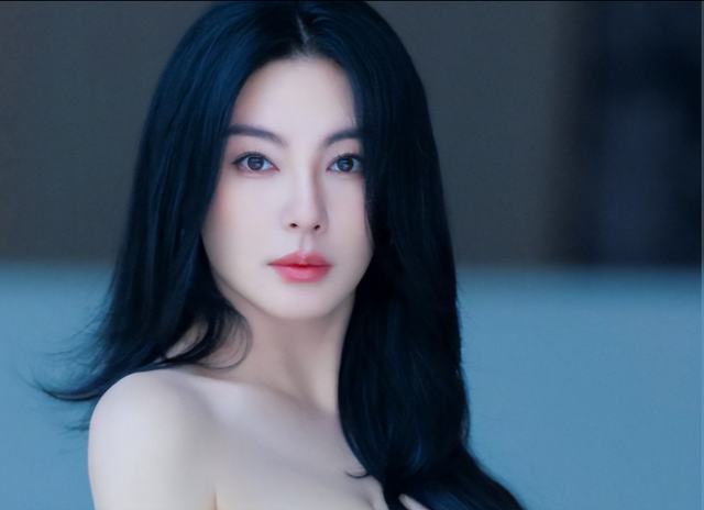 陪玩陪睡只是冰山一角，代孕	、陪客旅行、男星爆潜规则，个个荒唐