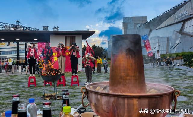 2025年“非遗进景区”凉山州螺髻山彝历新年坝坝宴引客来