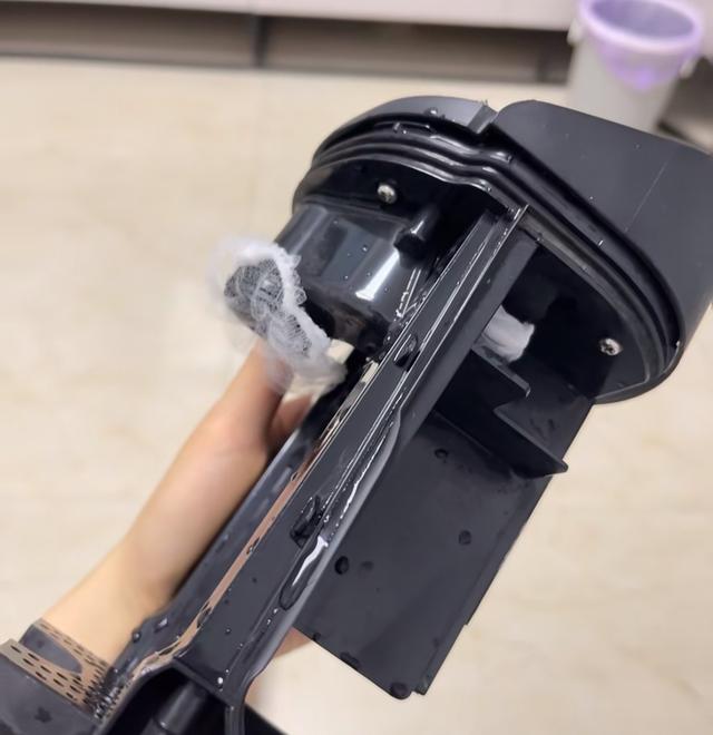 被年轻人的“懒人清洁智慧”惊呆了，不花啥钱，还省了一半时间！