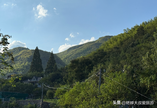 因千年铸剑而兴起的浙江名景点，秋日异常惊艳，适合来放松身心！