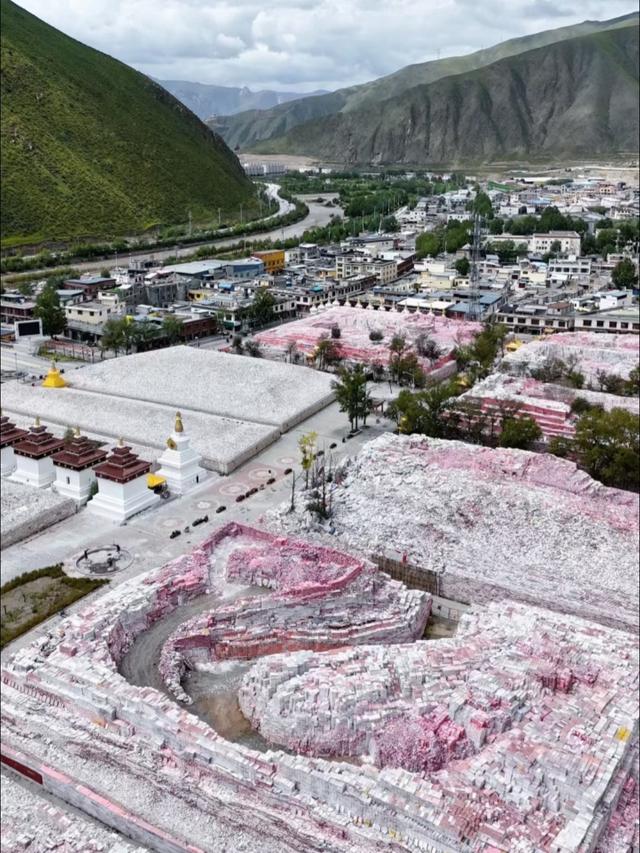 世界上只有青海才有的独一无二的14大奇景！