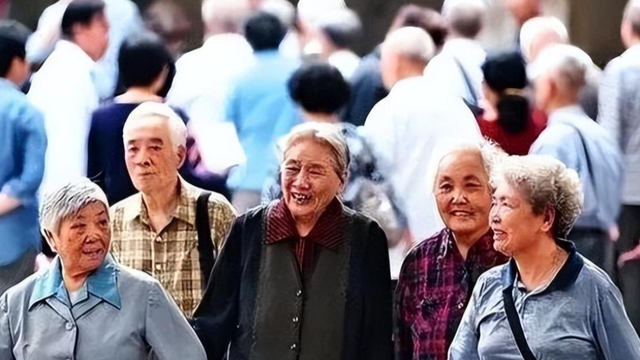中国将迎来前所未有的死亡高峰，专家给出答案：是这些因素导致的