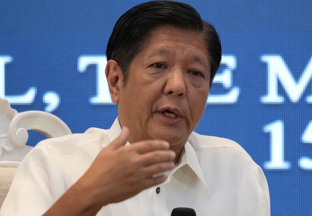 九三阅兵将至，南海生变，美军接到菲军求救，中方已兵围仁爱礁