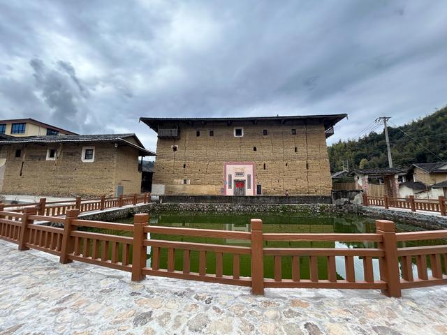 建南靖土楼——吕厝