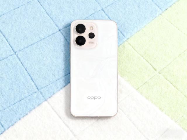 两千元也用上了真两亿像素！Reno 15这次够狠的