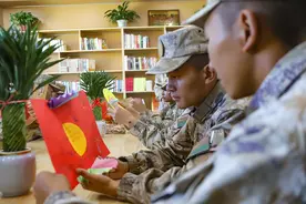 暖心！边防官兵收到来自千里之外的中秋礼物图片