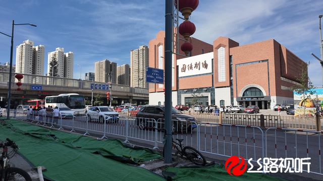 新疆国际大巴扎景区周边交通优化进行中 8月逛吃更顺啦