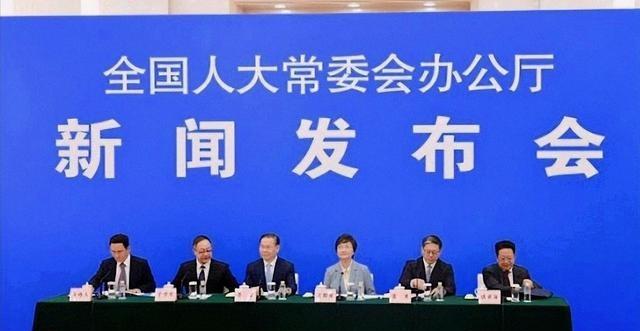 别急着骂延迟退休，1966-1968的男性可以多领钱却又避开这个坑