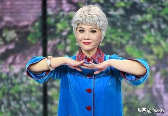 原来	，他就是“春晚钉子户”蔡明的老公，难怪蔡明能上28次春晚