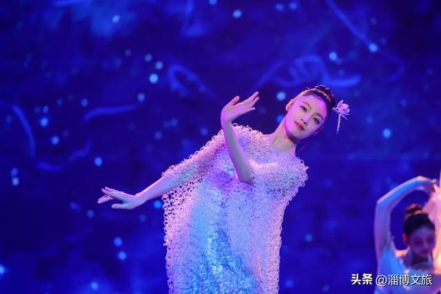 央视刷屏、“马”力全开！2026春节假期，淄博火爆出圈→