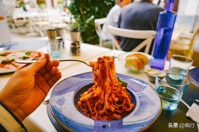 十年两刷意大利，南意根本不在乎米其林，他们只在乎番茄够不够酸