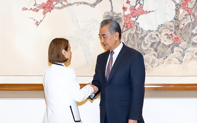 特朗普已做好开战准备？王毅曾警告：中美一旦冲突，结局只有一个