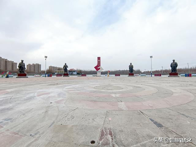 莎车西湖公园的历史群星：跨越两千年的丝路回响