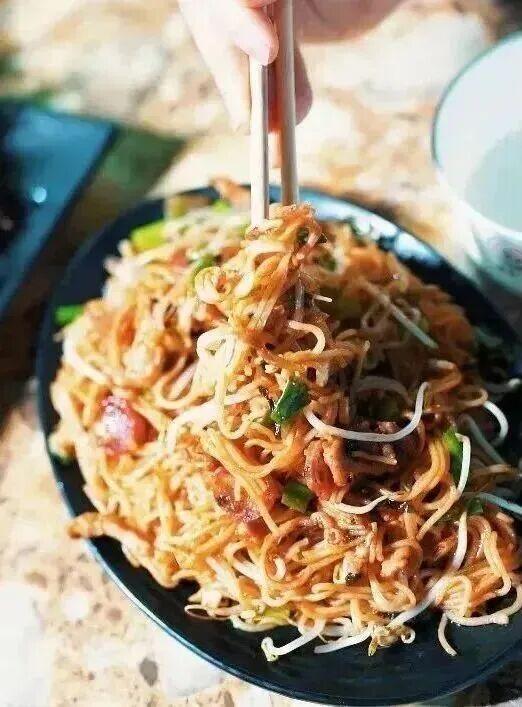 五指山人晚上都在做什么→