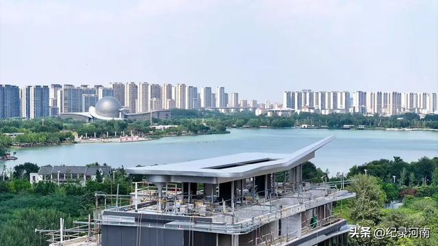 商丘古城作为国家历史文化名城，在文旅产业发展方面拥有众多机遇