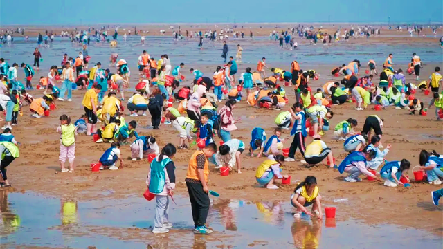 2025 文旅 “顶流” 密码：八大新晋网红项目的爆火路径