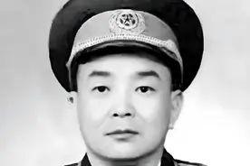 海军东海舰队原司令员——刘浩天图片