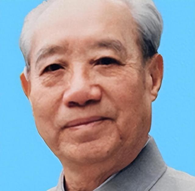 贴身保护毛主席30年，汪东兴晚年后悔道：当年瞎了眼让主席用此人
