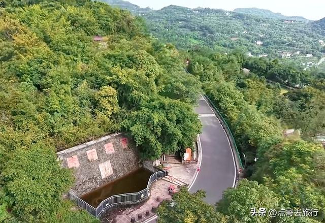 成都龙泉山被冷落的徒步线路，视野超级惊艳，地铁公交车可达！