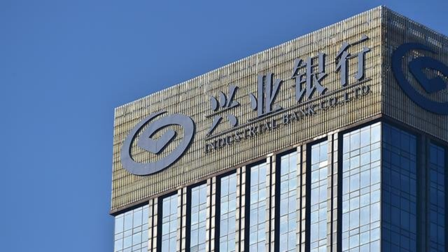 国外下跌国内大涨，黄金新政有何影响？