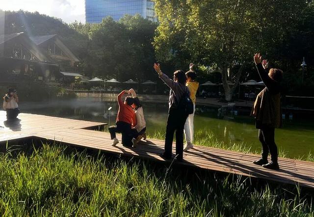 陪伴上海人70多年的“老友”要闭关升级了！这段历史头回听说？未来长啥样提前看！