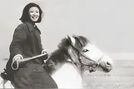 副军长丈夫牺牲后，李又兰改嫁张爱萍将军，生下三个儿子都是牛人图片