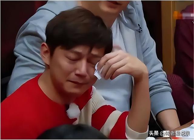 51岁主持人何炅近况：无妻无子、与保姆相伴，如今终于与自己和解