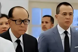 “港口交易”刚被叫停，李嘉诚就准备拆分家族资产！意欲何为？图片