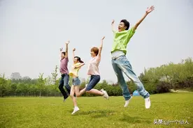 男孩一生有3次“开窍黄金期”，父母做对了，学渣变学霸！图片