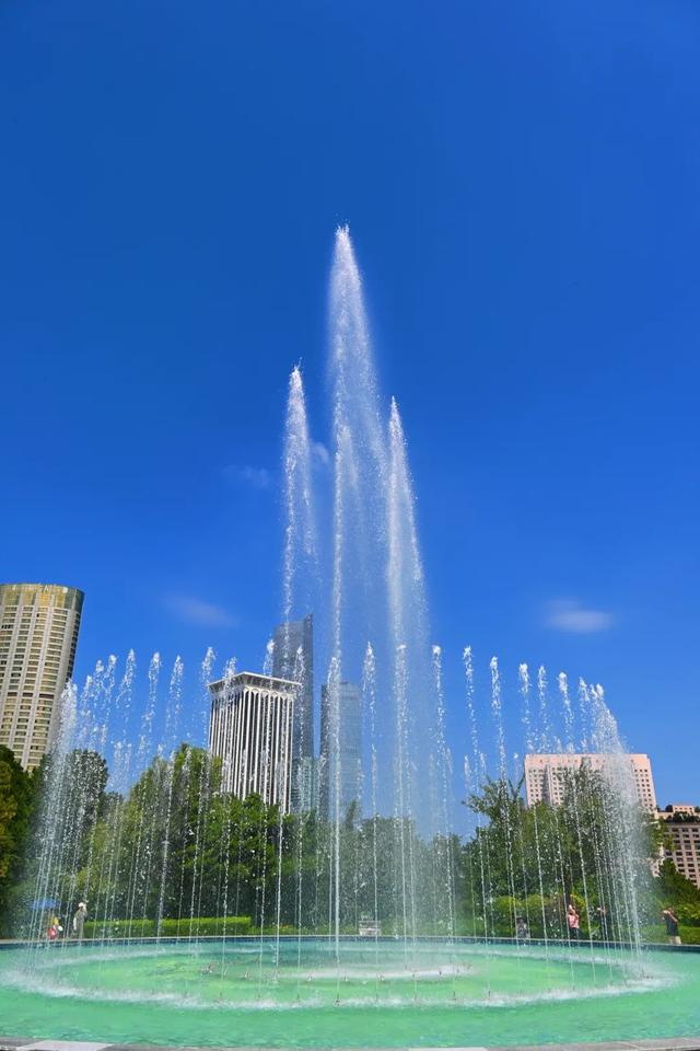 劳动公园音乐喷泉来了！