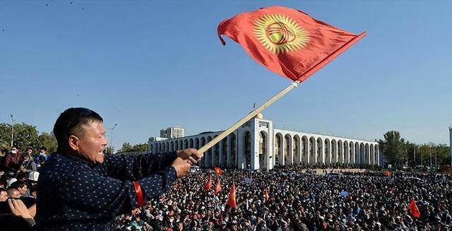 曾经是“中国领土”，现在却一片混乱！国民自称：我们是汉朝子孙