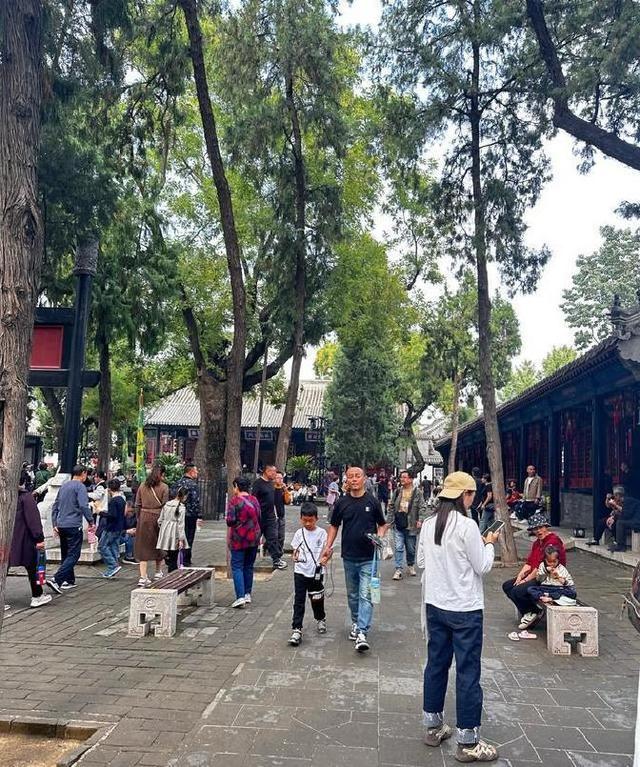 北京没想到，天津也没想到，如今河北保定，成了周边遛弯的好去处