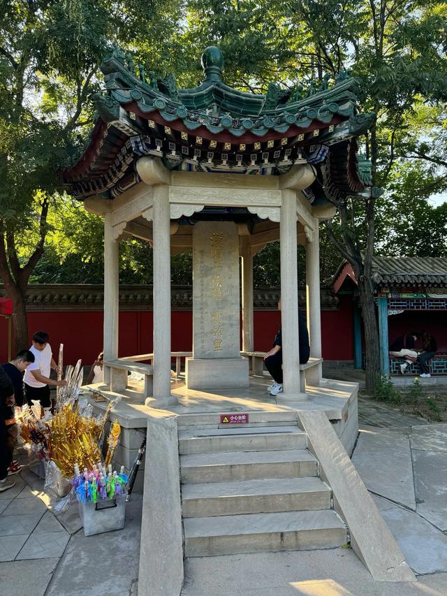 我是上海人，刚从河北正定回来，实在忍不住想说：对正定5点印象