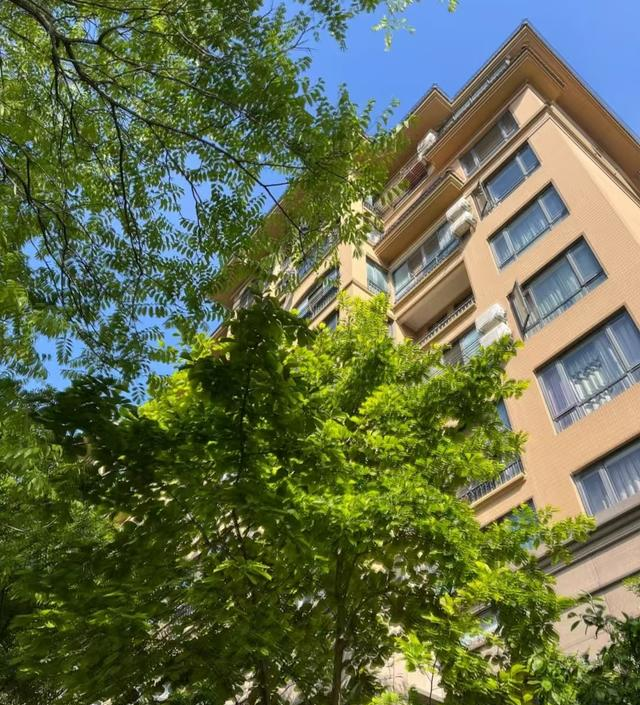 干了8年中介，卖了80套二手房，我总结出15条买二手房的注意事项