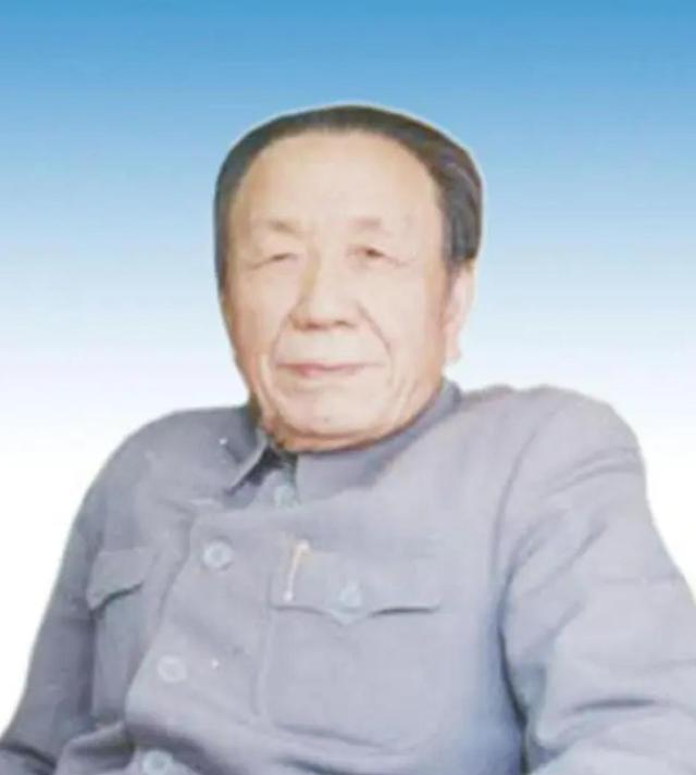 他曾主政过陕西	、宁夏两地，女儿是海军少将，享年77岁