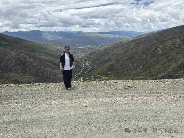 李铎:风景不在终点,全在路上 。严学章说:然。