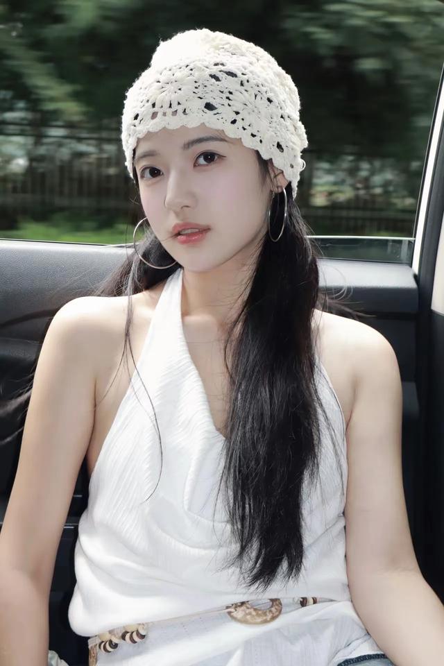 模特方圆车内氛围感写真大赏，真的好美好有气质