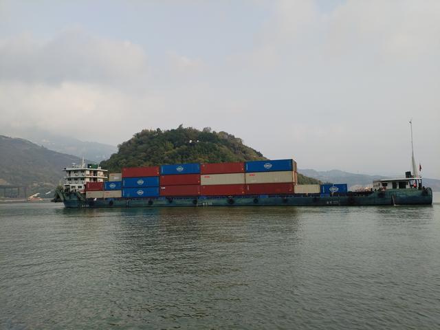 鄂渝行第三天：小红船.瞿塘峡.巫山.神女天路